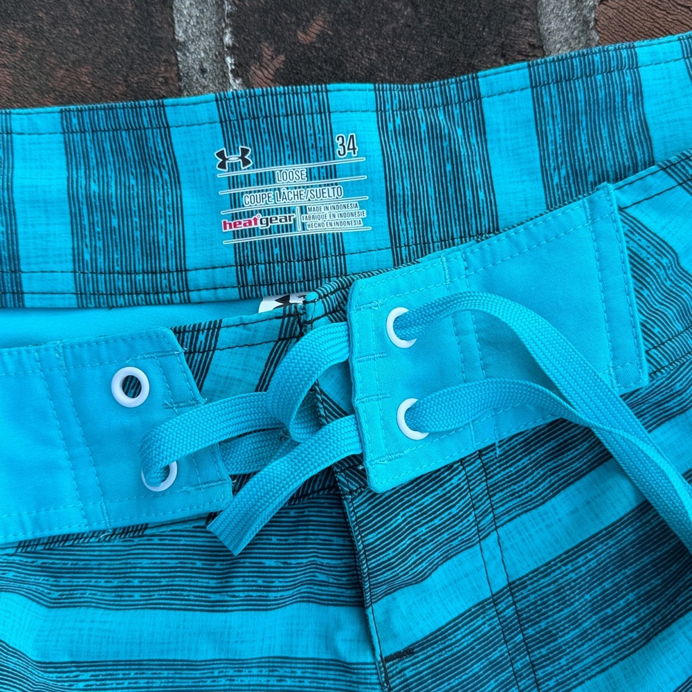 Under Armour Teal and Black Striped board Shorts size 34 - Picture 3 of 6